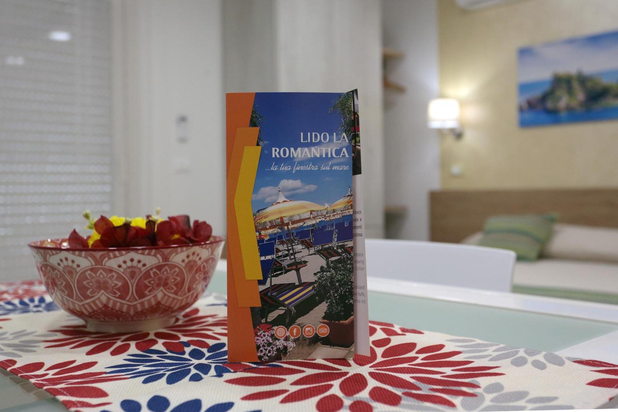 Theos Holidays Apartments Giardini Naxos Eksteriør bilde