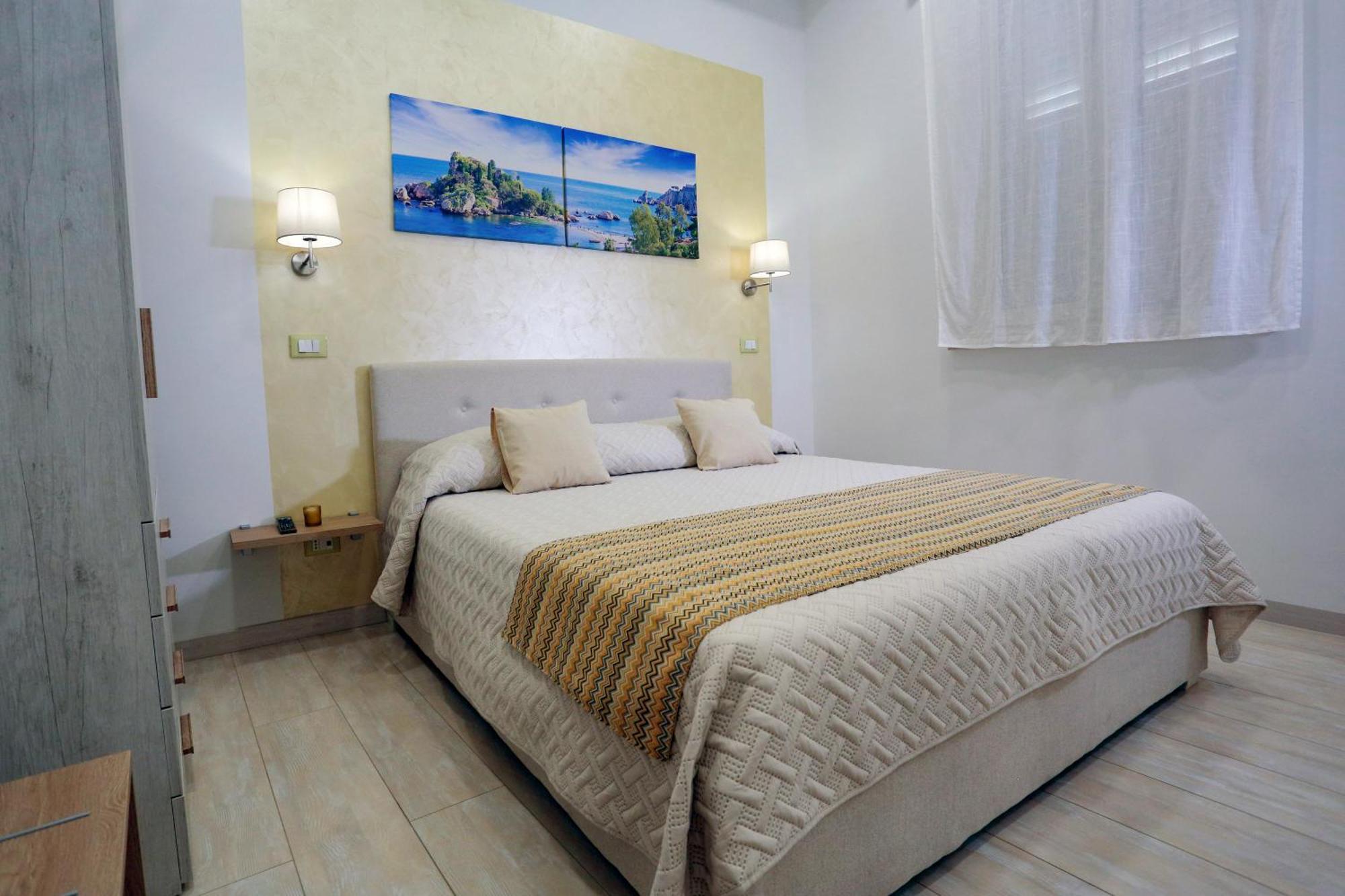 Theos Holidays Apartments Giardini Naxos Eksteriør bilde