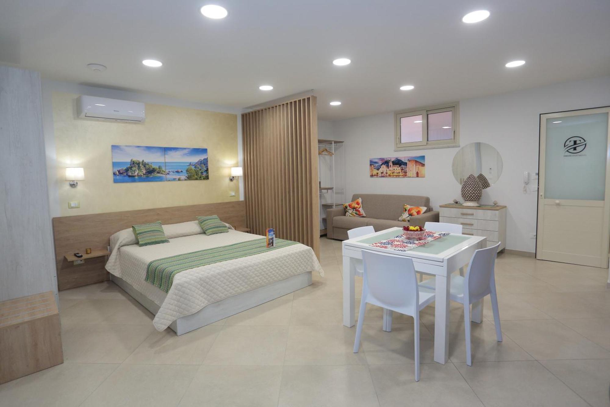 Theos Holidays Apartments Giardini Naxos Eksteriør bilde
